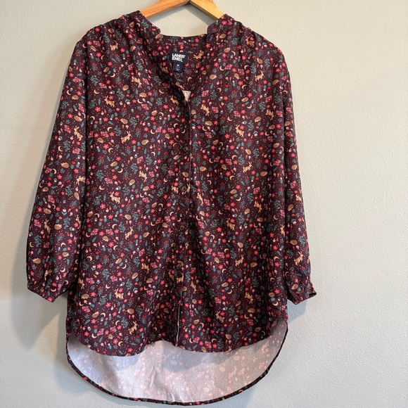 Lands End Fairy Animal Print Button Up Tunic Blouse V Neck M Burgundy - Picture 1 of 4